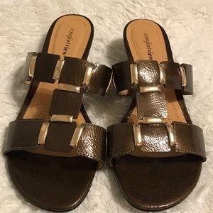 Comfort View sandals